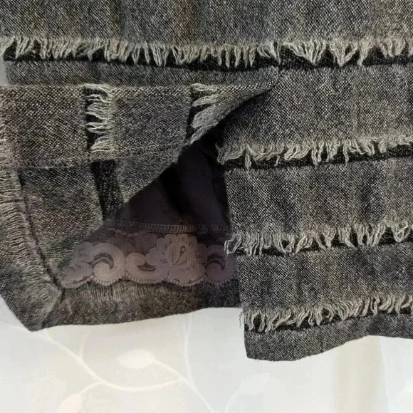 Trina Turk Fringe Pencil Skirt, Fully Lined, Size XS - Picture 4 of 6